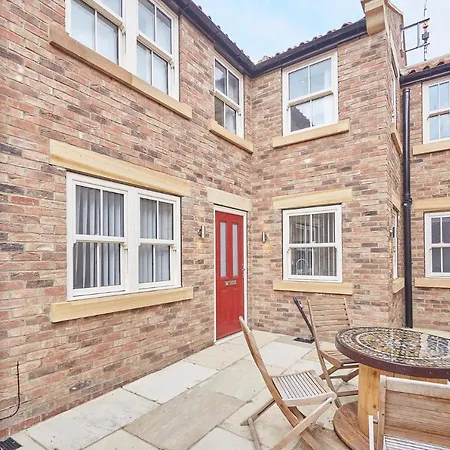 Host & - The At Bagdale Hall